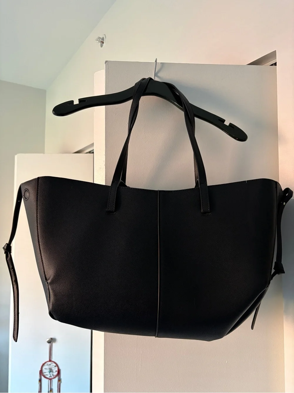 Black Women's Tote Bag with Dual Shoulder Straps